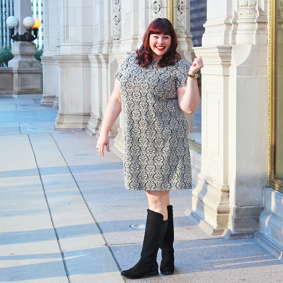 Chicago Plus Size Blogger Amber from Style Plus Curves in a Maggy London London Times Curve Ophelia Dress