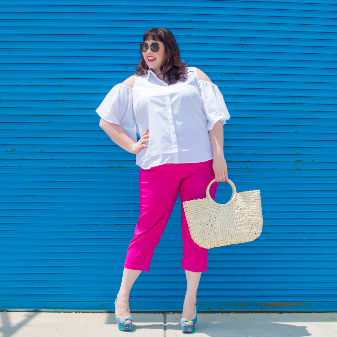Chicago plus size blogger in Worthington Pink Pants and White Shirt from JCPenney