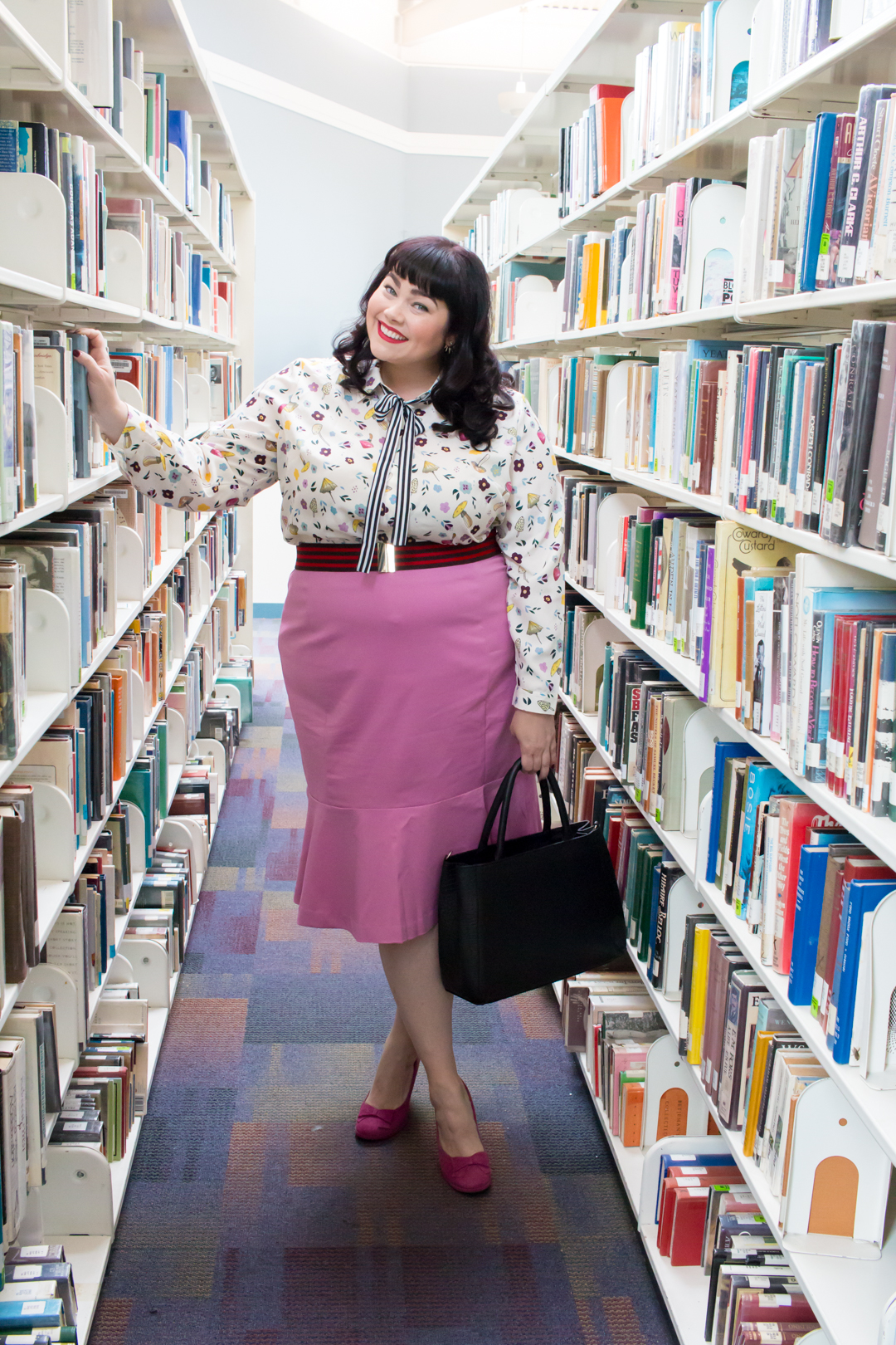 Eloquii, Librarian Style, Plus Size OOTD, Fall Fashion, Plus Size Fashion Find, Plus Size Dress, Style Plus Curves, Chicago Blogger, Chicago Plus Size Blogger, Plus Size Blogger, Amber McCulloch