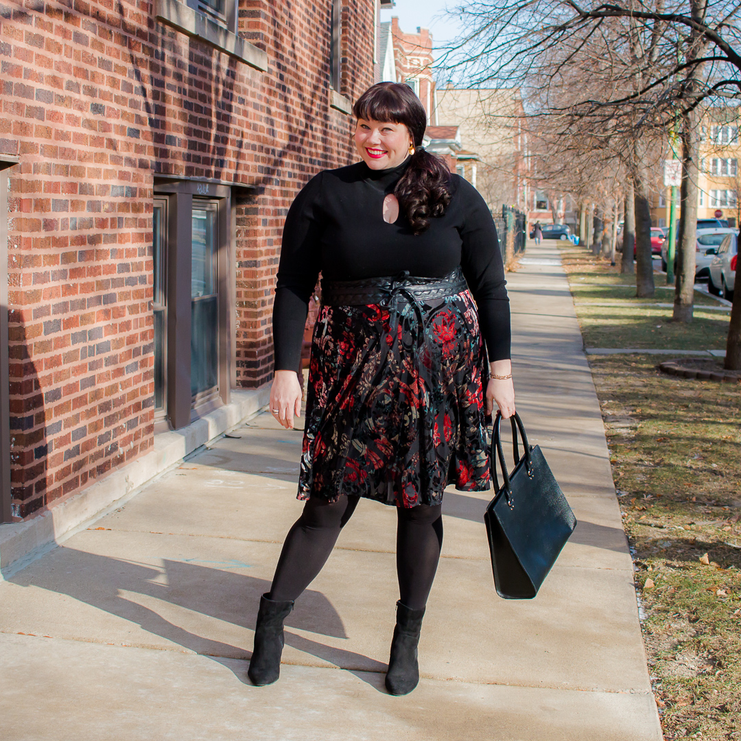Stitch Fix Plus Size Review, plus size velvet skirt, Chicago Blogger, Chicago Plus Size Model, Plus Size Blogger, Style Plus Curves