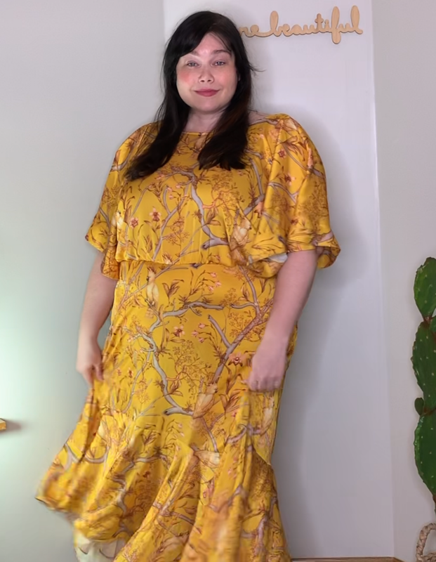Plus Size Blogger Amber from Style Plus Curves in a yellow plus size dress from H&M