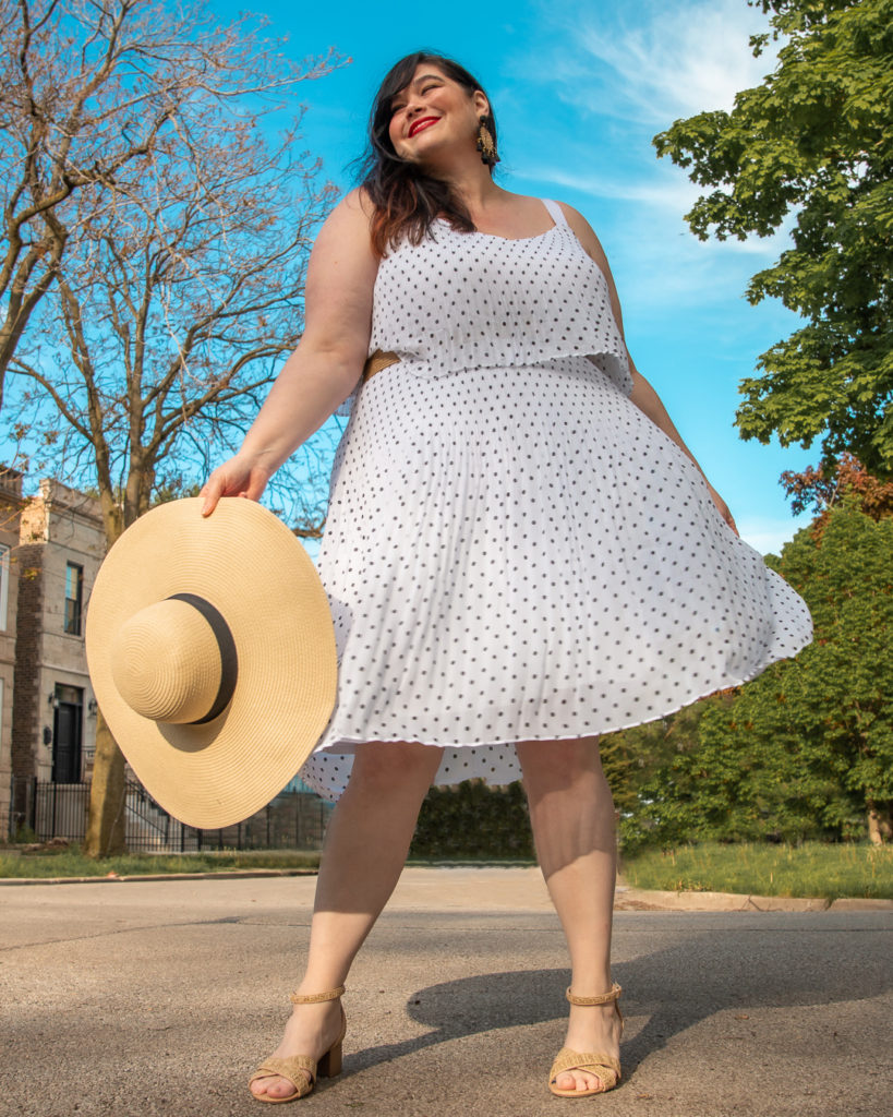 plus size model Amber in a summer dress