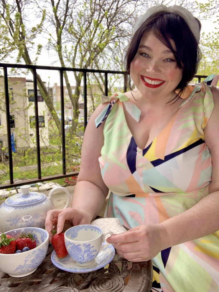 Modcloth x Hutch plus size dress with shoulder ties modeled by Amber, a Chicago blogger.