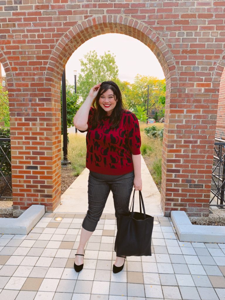 Chicago Blogger Amber in plus size fall outfit