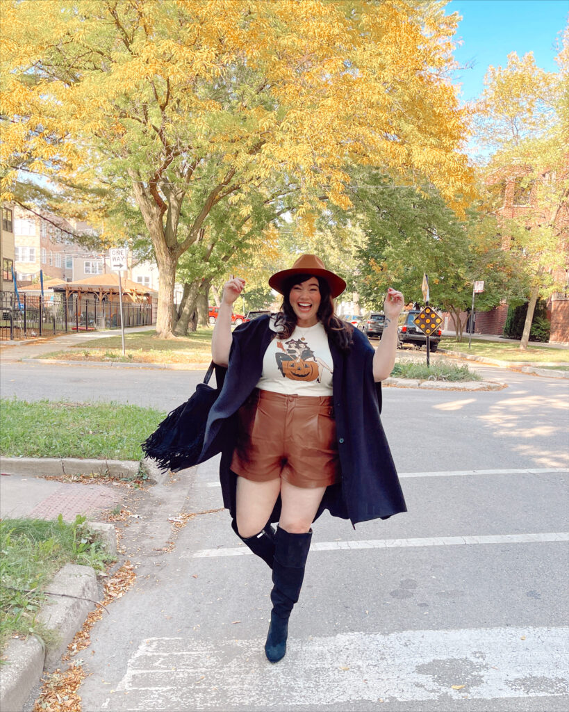Amber from Style Plus Curves in a plus size fall outfit